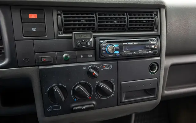 VOLKSWAGEN California 