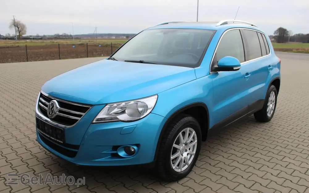 VOLKSWAGEN Tiguan 