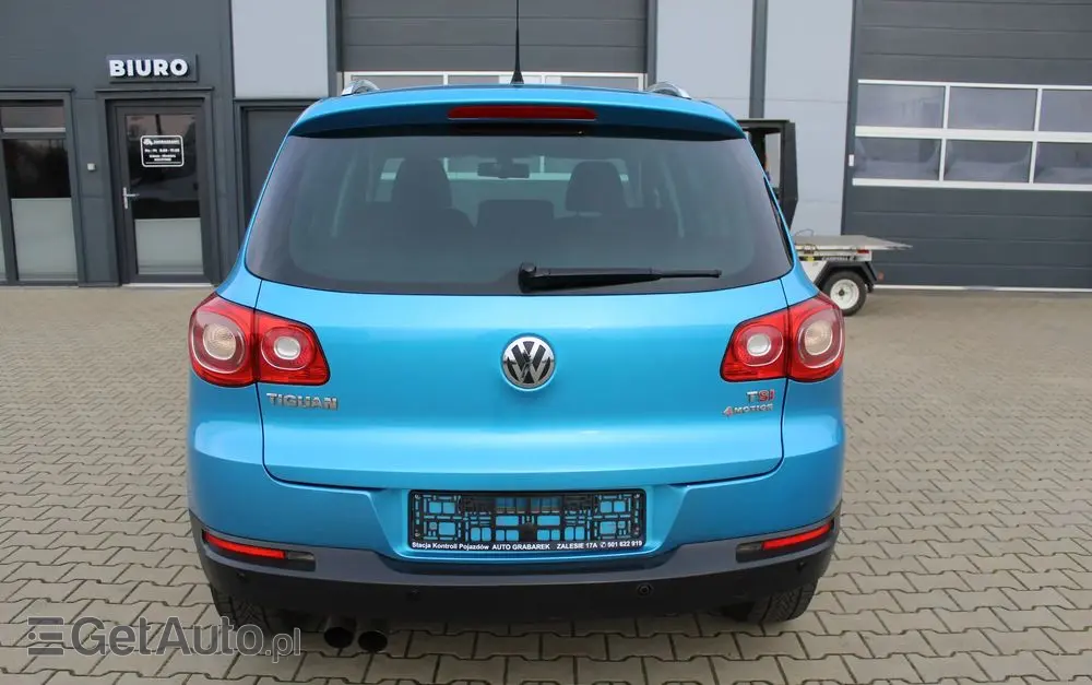 VOLKSWAGEN Tiguan 