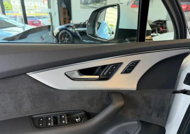 AUDI Q7 45 TDI mHEV Quattro S Line Tiptr