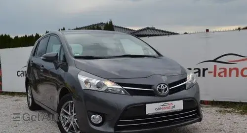 TOYOTA Verso 