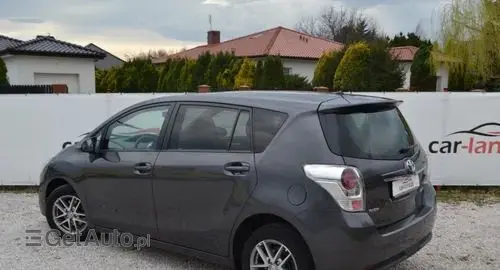 TOYOTA Verso 