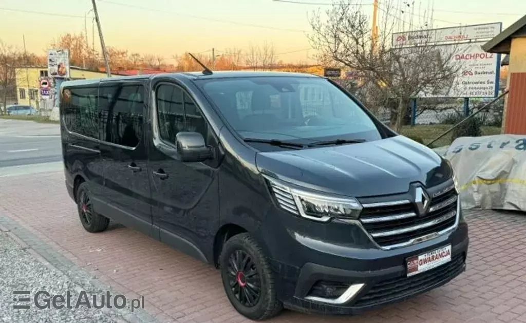 RENAULT Trafic 