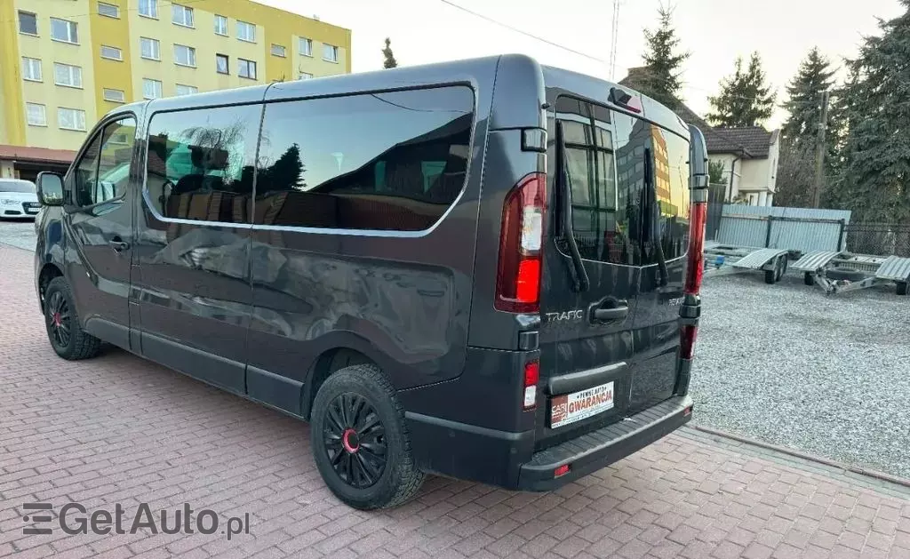 RENAULT Trafic 