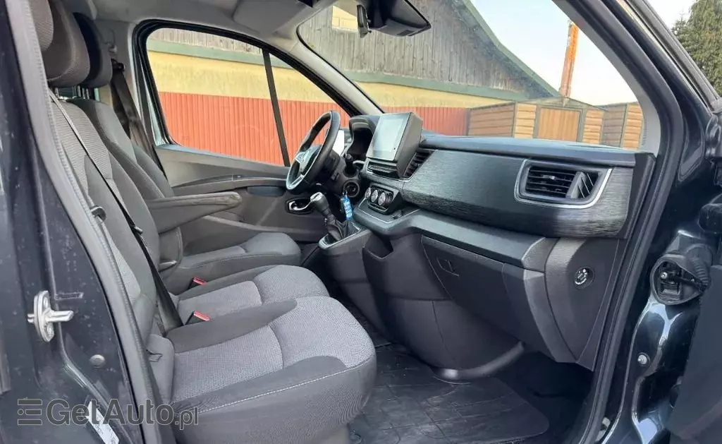 RENAULT Trafic 