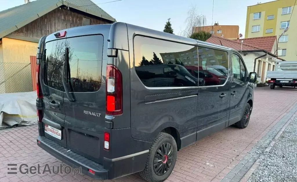 RENAULT Trafic 