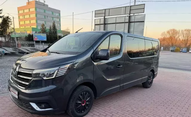 RENAULT Trafic 