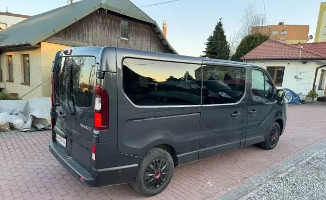 RENAULT Trafic 