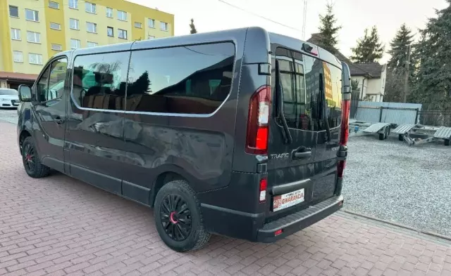 RENAULT Trafic 