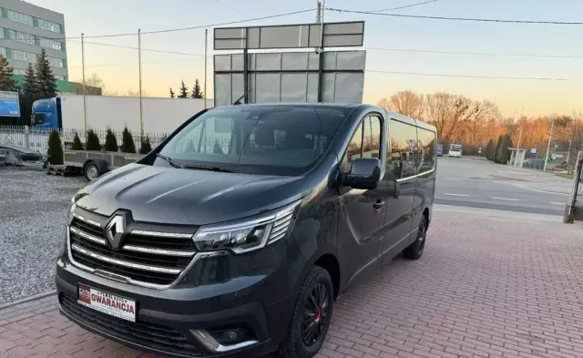 RENAULT Trafic 