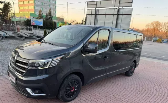 RENAULT Trafic 