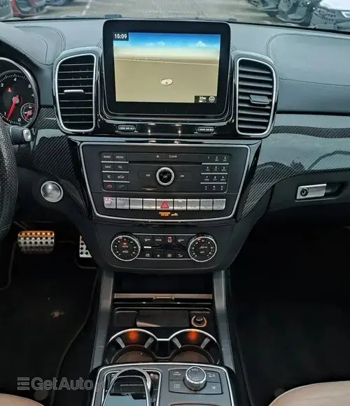 MERCEDES-BENZ GLS 