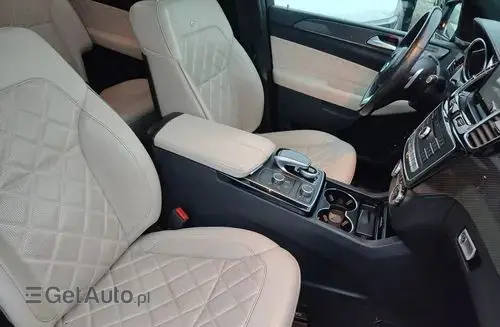 MERCEDES-BENZ GLS 