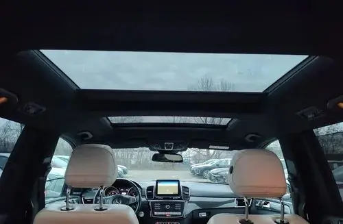 MERCEDES-BENZ GLS 