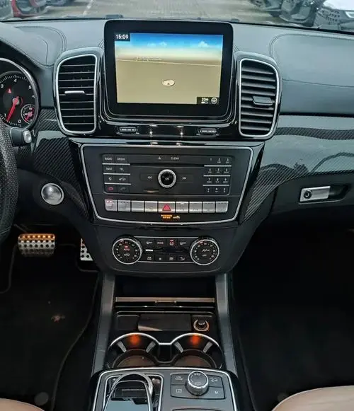 MERCEDES-BENZ GLS 