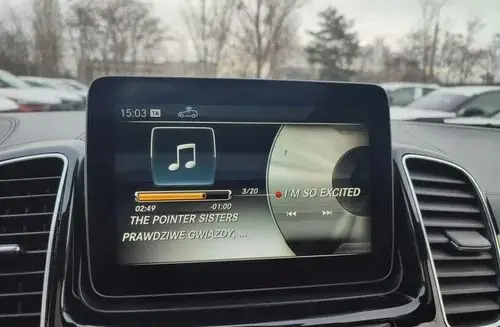 MERCEDES-BENZ GLS 