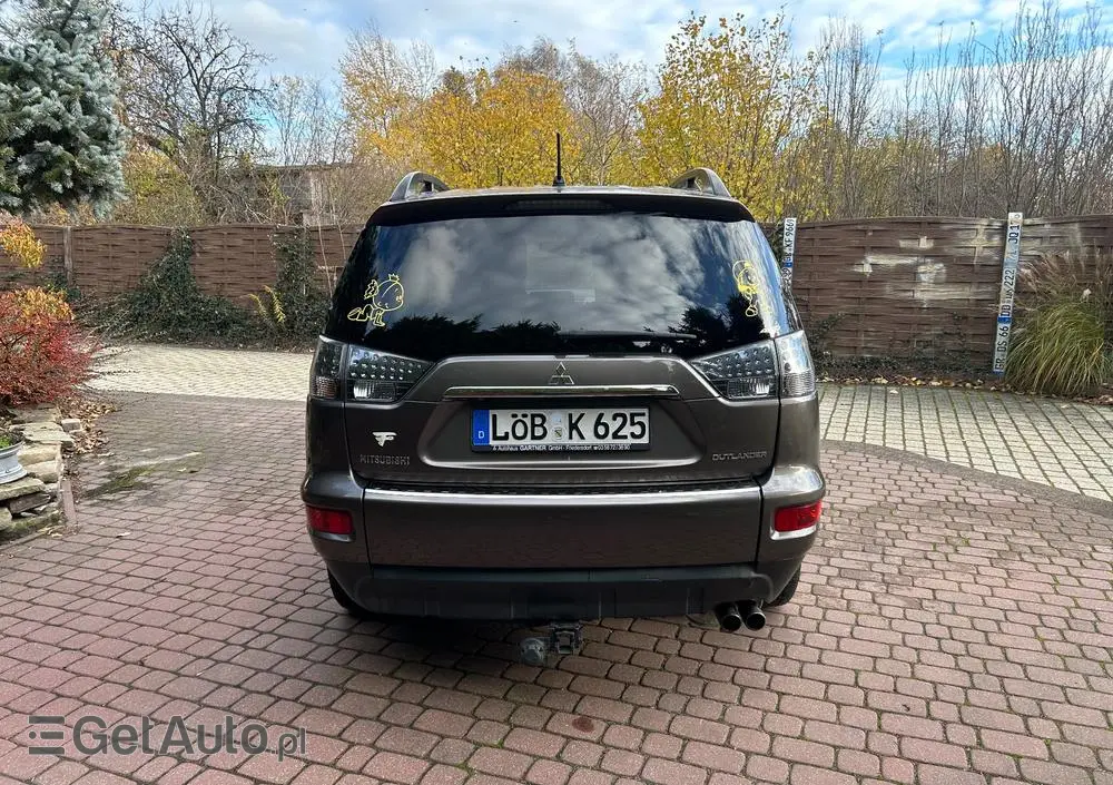 MITSUBISHI Outlander 2.2 DI-D 4WD Instyle