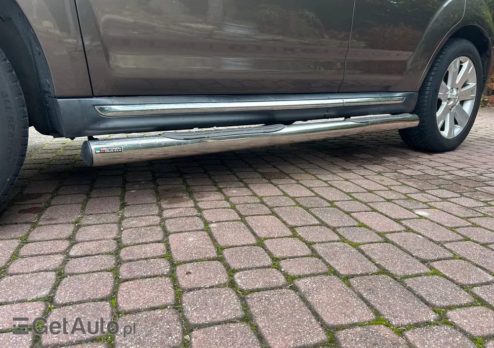 MITSUBISHI Outlander 2.2 DI-D 4WD Instyle