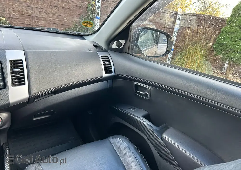 MITSUBISHI Outlander 2.2 DI-D 4WD Instyle