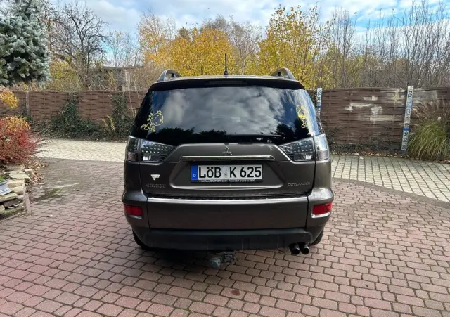 MITSUBISHI Outlander 2.2 DI-D 4WD Instyle