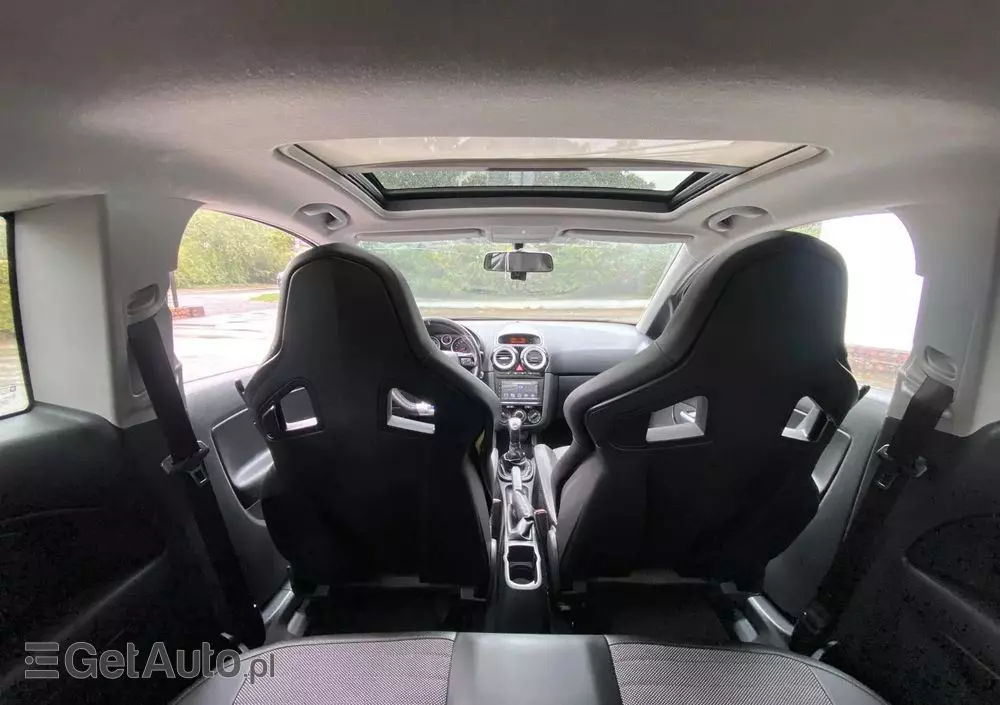 OPEL Corsa 1.6 T OPC