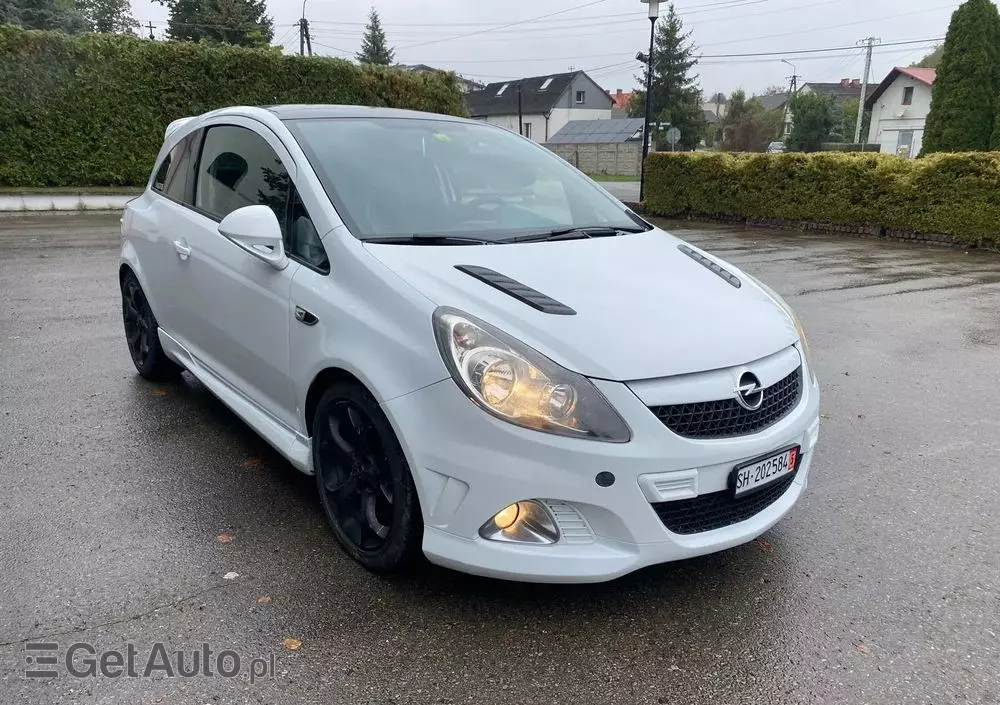 OPEL Corsa 1.6 T OPC