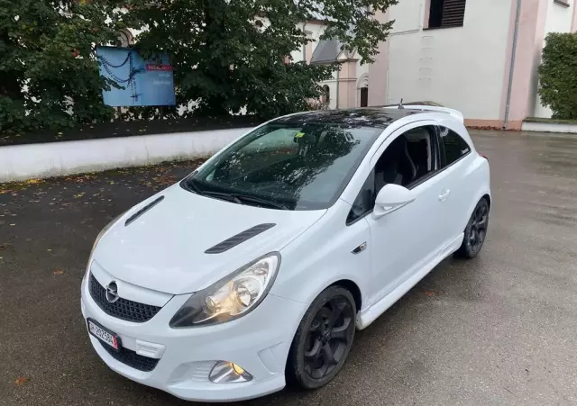 OPEL Corsa 1.6 T OPC