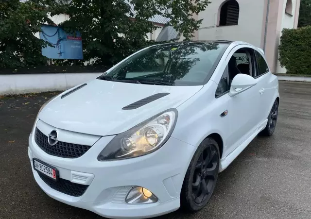 OPEL Corsa 1.6 T OPC