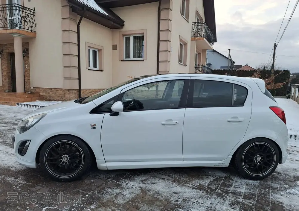 OPEL Corsa 1.6 Turbo 150 Jahre