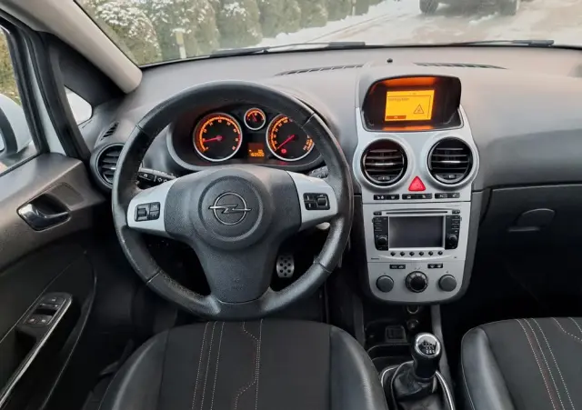 OPEL Corsa 1.6 Turbo 150 Jahre