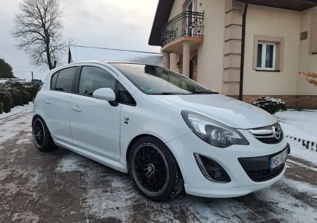 OPEL Corsa 1.6 Turbo 150 Jahre