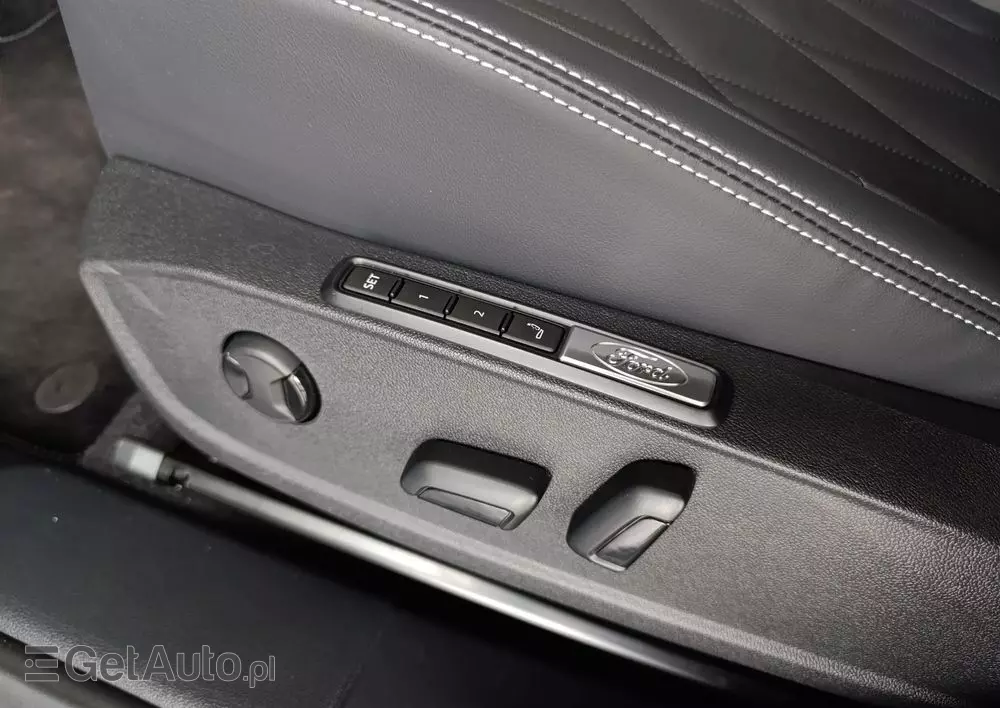 FORD Explorer 77kWh Premium RWD