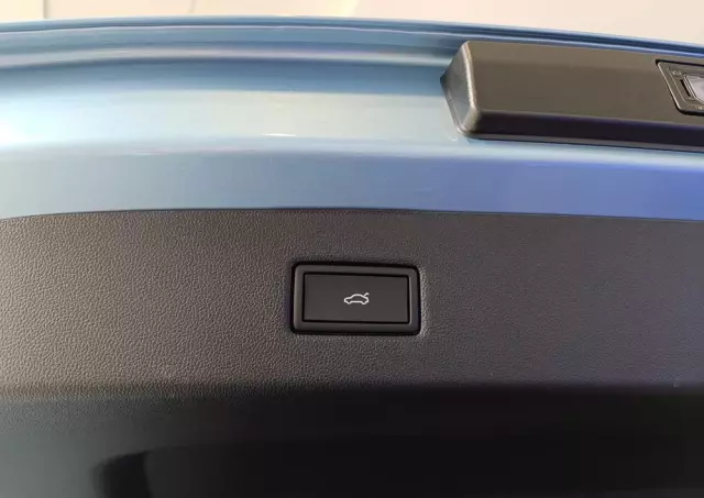 FORD Explorer 77kWh Premium RWD