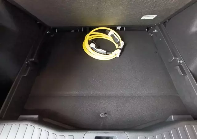 FORD Explorer 77kWh Premium RWD