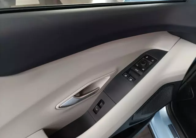 FORD Explorer 77kWh Premium RWD