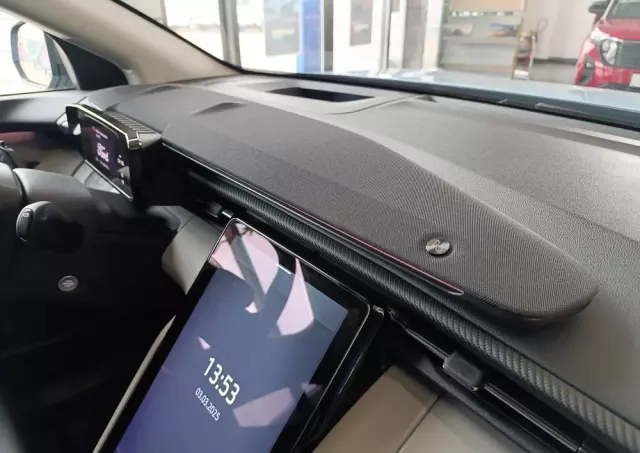 FORD Explorer 77kWh Premium RWD