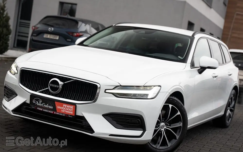 VOLVO V60 B3 B Geartronic Momentum Pro