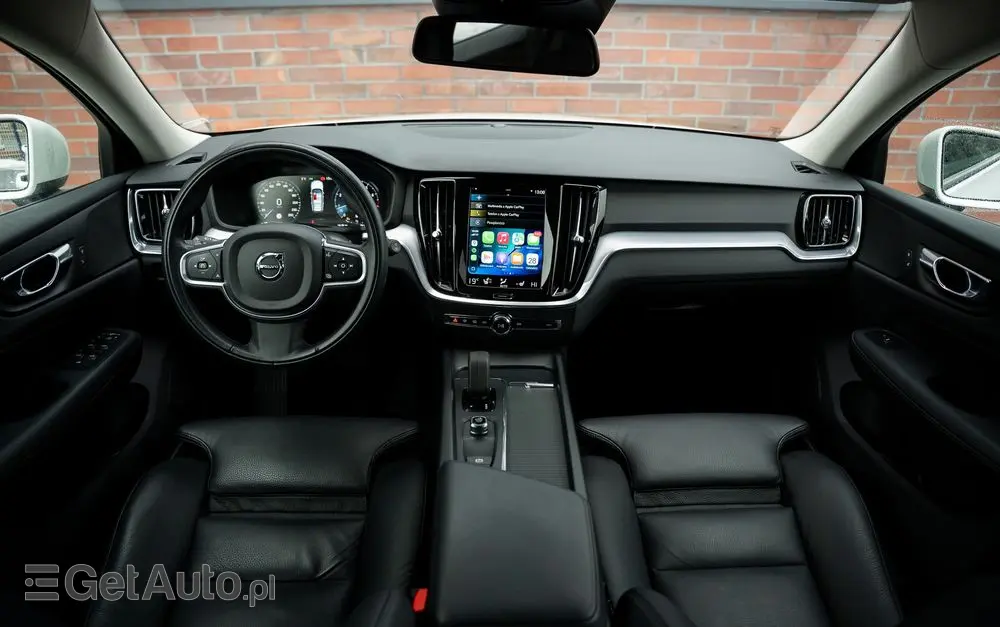 VOLVO V60 B3 B Geartronic Momentum Pro