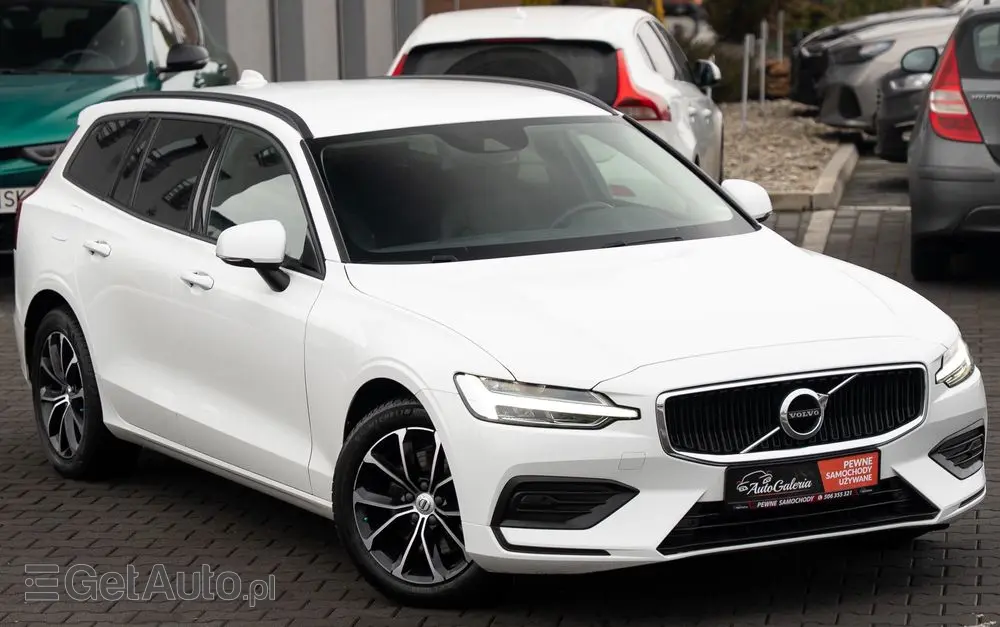 VOLVO V60 B3 B Geartronic Momentum Pro