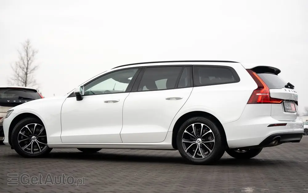 VOLVO V60 B3 B Geartronic Momentum Pro