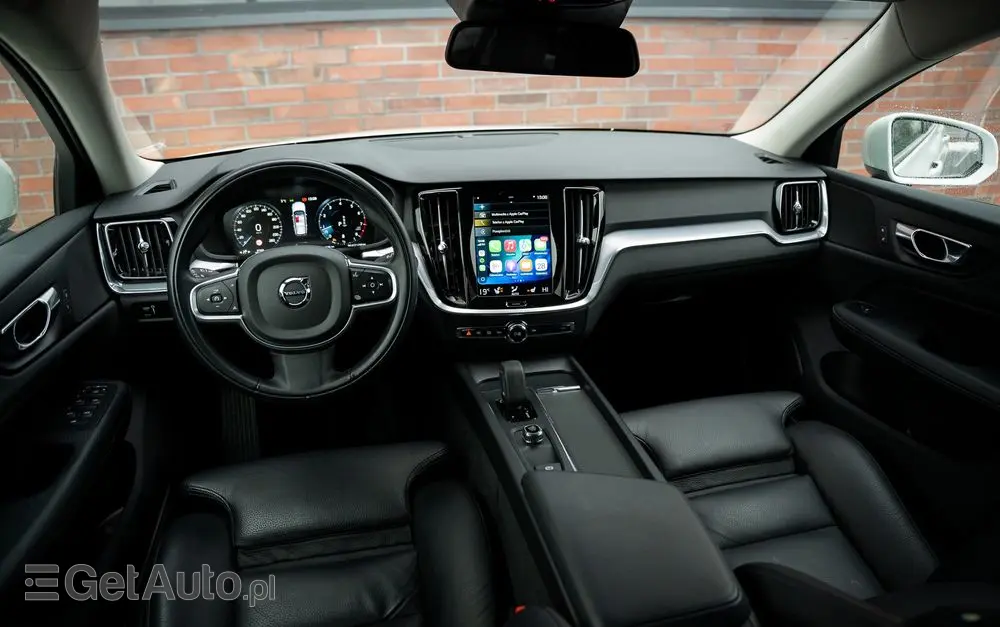 VOLVO V60 B3 B Geartronic Momentum Pro