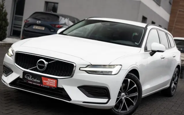 VOLVO V60 B3 B Geartronic Momentum Pro