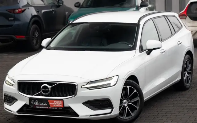 VOLVO V60 B3 B Geartronic Momentum Pro
