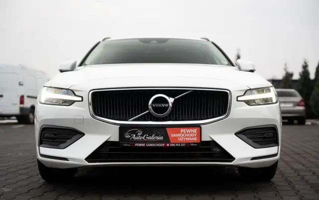 VOLVO V60 B3 B Geartronic Momentum Pro