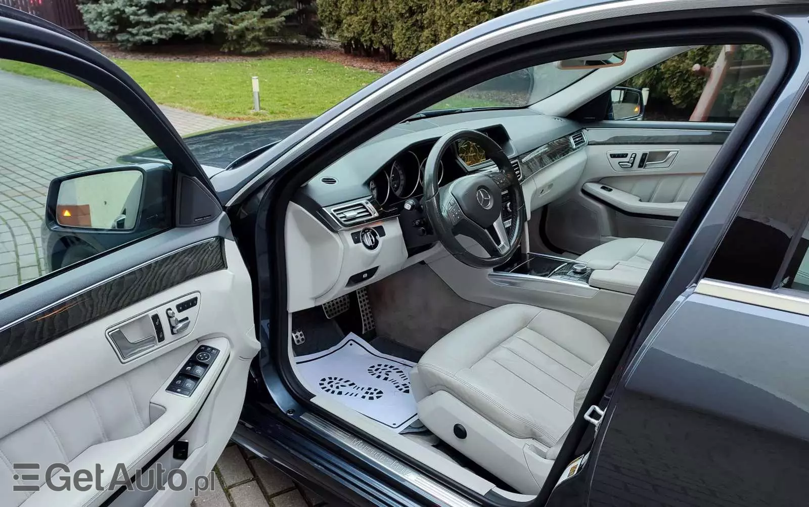 MERCEDES-BENZ Klasa E 350 T 4Matic 7G-TRONIC