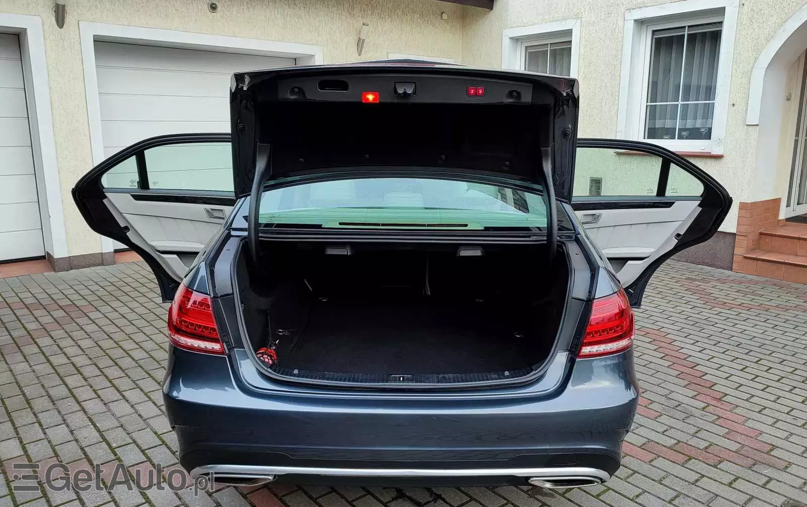 MERCEDES-BENZ Klasa E 350 T 4Matic 7G-TRONIC