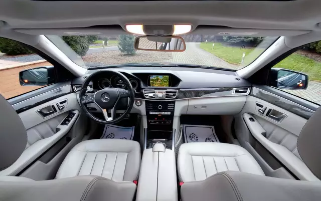 MERCEDES-BENZ Klasa E 350 T 4Matic 7G-TRONIC