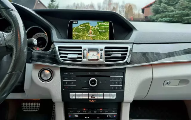 MERCEDES-BENZ Klasa E 350 T 4Matic 7G-TRONIC