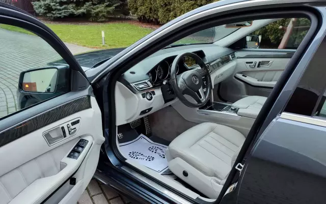 MERCEDES-BENZ Klasa E 350 T 4Matic 7G-TRONIC