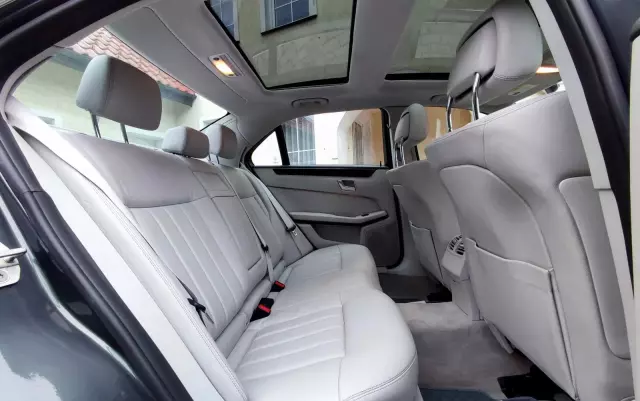 MERCEDES-BENZ Klasa E 350 T 4Matic 7G-TRONIC